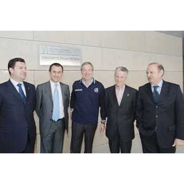L'Assessore regionale alle Autonomie locali, il Sottosegretario all'Interno, il Capo Dipartimento Protezione Civile, il Presidente e il Vicepresidente della Regione, nella sede regionale di Udine. (Udine 05/04/08) 