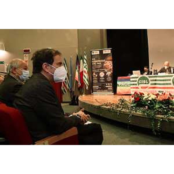 Il governatore della Regione Massimiliano Fedriga durante i lavori del congresso regionale della Cisl a San Vito al Tagliamento - Il governatore della Regione Massimiliano Fedriga durante i lavori del congresso regionale della Cisl a San Vito al Tagliamento