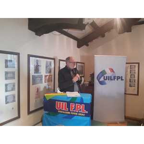 Il vicegovernatore Riccardi al congresso della Uil Fpl Fvg - Il vicegovernatore Riccardi al congresso della Uil Fpl Fvg