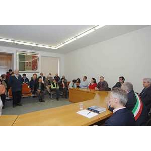 L'incontro del Presidente della Regione con il Sindaco di Pinzano al Tagliamento ed altri amministratori e rappresentanti locali, nella sede municipale. (Pinzano al Tagliamento 07/04/08)