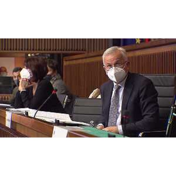 Giuseppe Sibau (Progetto Fvg/Ar), presidente della VI Commissione, insieme all'assessore regionale Alessia Rosolen - Giuseppe Sibau (Progetto Fvg/Ar), presidente della VI Commissione, insieme all'assessore regionale Alessia Rosolen