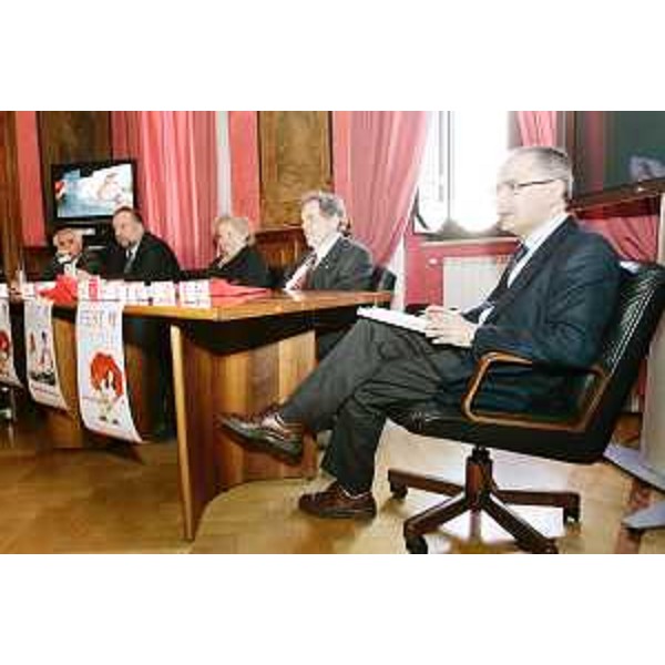 Presentazione della Fiera Internazionale dell'Editoria Scientifica di Trieste. L'Assessore regionale Università e Ricerca, Daniela Minerva (Giornalista L'Espresso), Enrico Alleva (Etologo), Stefano Fantoni (Presidente FEST) e Pietro Greco (Direttore FEST), nella sede di Roma della Regione Friuli Venezia Giulia. (Roma 03/04/08) 