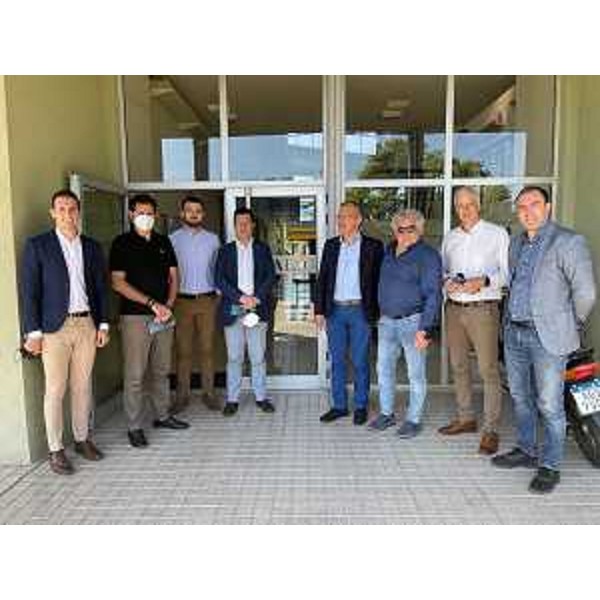 La delegazione del Cr Fvg davanti alla sede dell'Istituto Agrobiotecnologico del Litorale (Ial) - La delegazione del Cr Fvg davanti alla sede dell'Istituto Agrobiotecnologico del Litorale (Ial)