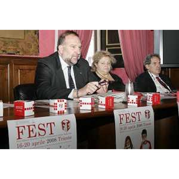 Presentazione della Fiera Internazionale dell'Editoria Scientifica di Trieste. L'Assessore regionale Università e Ricerca, Daniela Minerva (Giornalista L'Espresso) ed Enrico Alleva (Etologo), nella sede di Roma della Regione Friuli Venezia Giulia. (Roma 03/04/08)