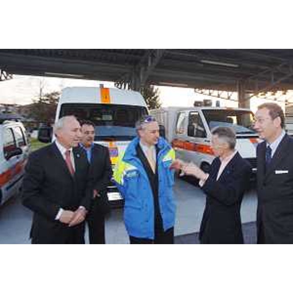 Il Presidente della Regione visita la sede del Gruppo di Protezione Civile del Comune di Pordenone, insieme al Sindaco e al Presidente del Consiglio comunale di Pordenone. (Pordenone 07/04/08)