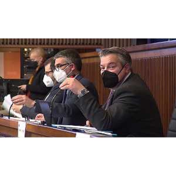 Diego Bernardis (Lega), presidente della V Commissione, insieme all'assessore regionale Pierpaolo Roberti - Diego Bernardis (Lega), presidente della V Commissione, insieme all'assessore regionale Pierpaolo Roberti