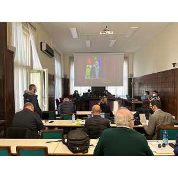 Il governatore del Friuli Venezia Giulia Massimiliano Fedriga ritratto dalla sala stampa posta in Aula Bachelet all'inagurazione dell'Anno accademico all'Ateneo di Trieste alla presenza del Presidente della Repubblica - Il governatore del Friuli Venezia Giulia Massimiliano Fedriga ritratto dalla sala stampa posta in Aula Bachelet all'inagurazione dell'Anno accademico all'Ateneo di Trieste alla presenza del Presidente della Repubblica