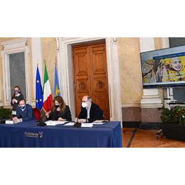 Un momento della presentazione del portale dedicato ai temi della disabiltà. Da sinistra il governatore Massimiliano Fedriga, il ministro Erika Stefani e il vicegovernatore Riccardo Riccardi - Un momento della presentazione del portale dedicato ai temi della disabiltà. Da sinistra il governatore Massimiliano Fedriga, il ministro Erika Stefani e il vicegovernatore Riccardo Riccardi