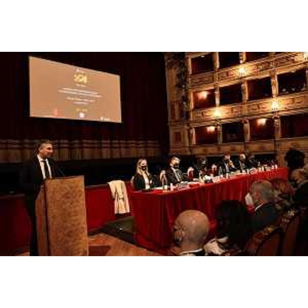 L'intervento dell'assessore Roberti nel corso del convegno "Criminalità transfrontaliera. Cooperazione di polizia e giudiziaria" organizzato a Trieste dalla Direzione investigativa antimafia - L'intervento dell'assessore Roberti nel corso del convegno "Criminalità transfrontaliera. Cooperazione di polizia e giudiziaria" organizzato a Trieste dalla Direzione investigativa antimafia