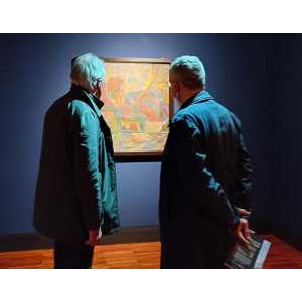 Zanin e Cigolot davanti a uno dei quadri esposti a Casa Cavazzini - Zanin e Cigolot davanti a uno dei quadri esposti a Casa Cavazzini