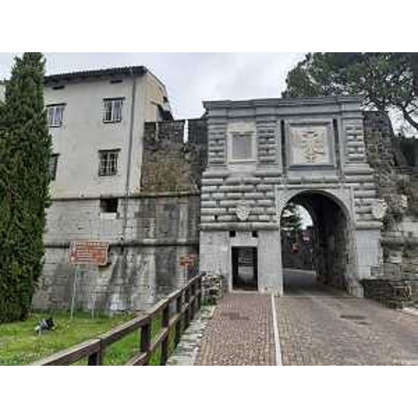 L'accesso a Borgo Castello a Gorizia - L'accesso a Borgo Castello a Gorizia