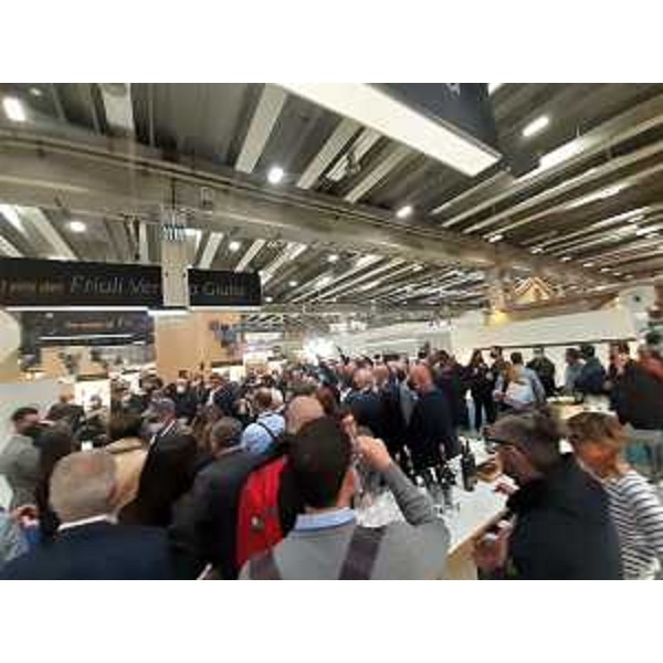 L'inaugurazione dello stand Fvg a Vinitaly 2022 - L'inaugurazione dello stand Fvg a Vinitaly 2022