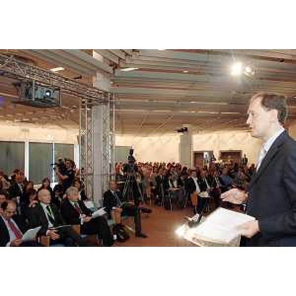 Luca Ciriani (Assessore regionale Attività produttive) al secondo Summit del Turismo nelle Regioni, alla Stazione Marittima di Trieste. (Trieste 14/05/08)