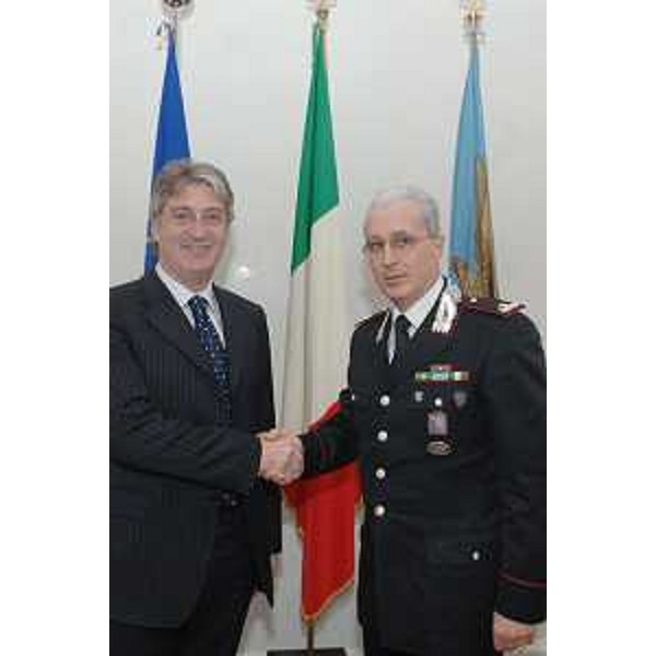 Renzo Tondo (Presidente Friuli Venezia Giulia) e Nedo Lavagi (Generale comandante regionale FVG Carabinieri) nella sede della Regione a Trieste. (Trieste 12/05/08)