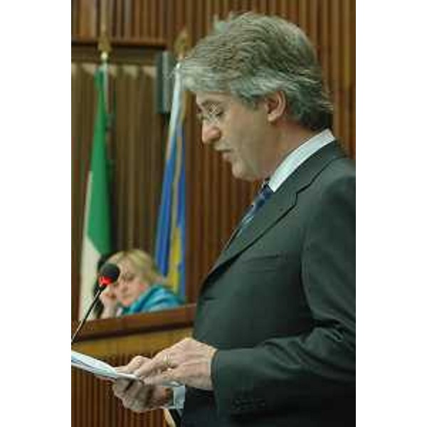 Renzo Tondo (Presidente Friuli Venezia Giulia) illustra il programma della legislatura al Consiglio regionale a Trieste. (Trieste 15/05/08)