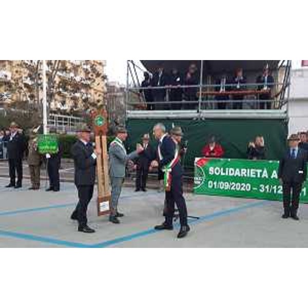 La stecca tra Rimini (sindaco Jamil Sadegholvaad) e Udine (vicesindaco Loris Michelini) - La stecca tra Rimini (sindaco Jamil Sadegholvaad) e Udine (vicesindaco Loris Michelini)