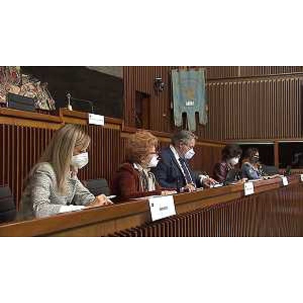 La Giunta regionale e la presidenza della V Commissione consiliare - La Giunta regionale e la presidenza della V Commissione consiliare