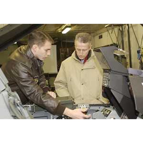 Riccardo Illy (Presidente Friuli Venezia Giulia) in visita alla Base aerea di Aviano. (Aviano 21/01/04)