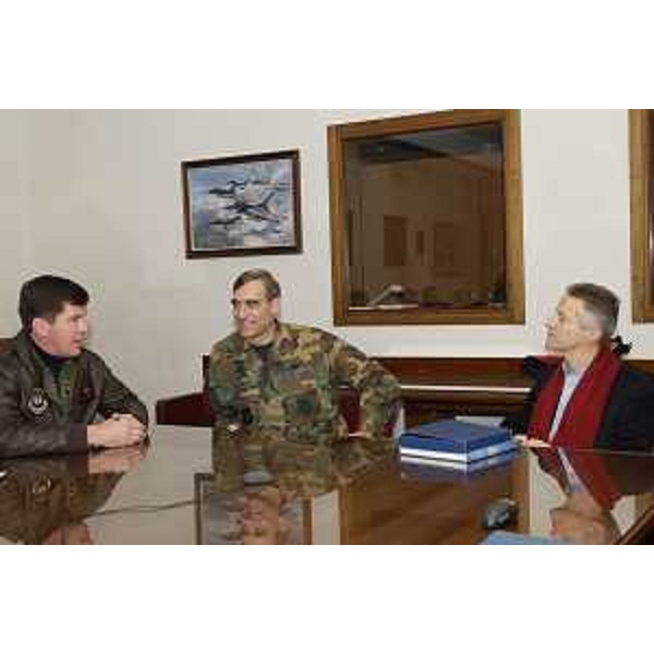 Riccardo Illy (Presidente Friuli Venezia Giulia) in visita alla Base aerea di Aviano. (Aviano 21/01/04)