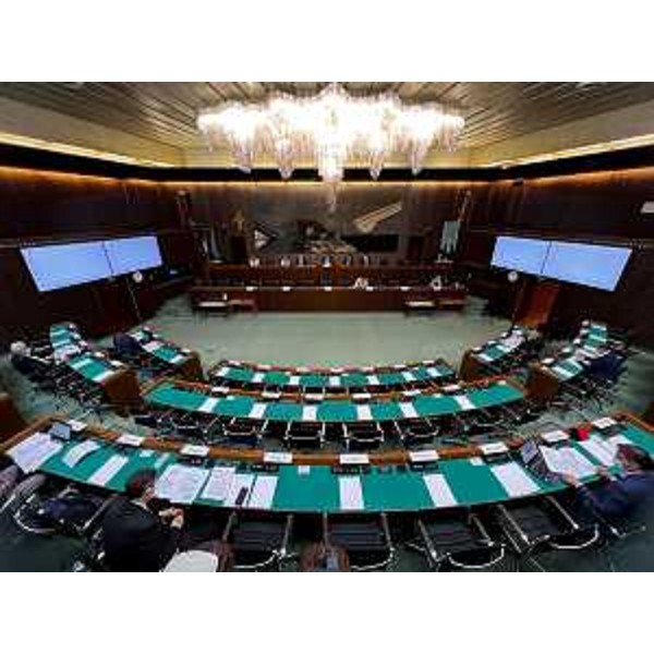 La Giunta per il Regolamento riunita nell'aula consiliare - La Giunta per il Regolamento riunita nell'aula consiliare