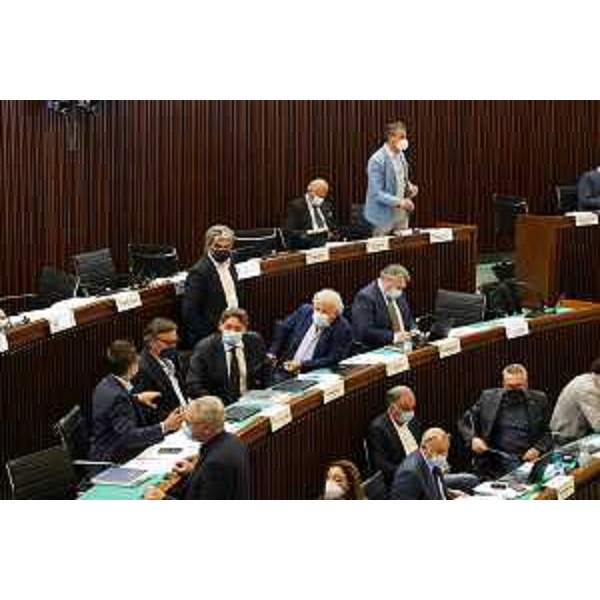 I consiglieri regionali della Lega durante una seduta d'Aula - I consiglieri regionali della Lega durante una seduta d'Aula