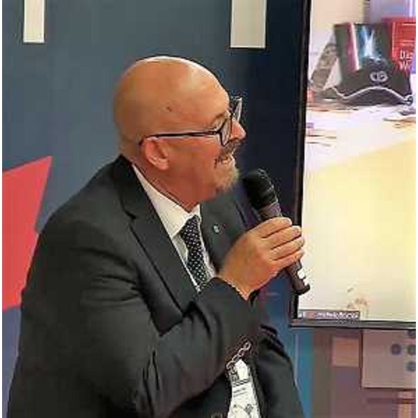 L'assessore regionale al Patrimonio e sistemi informativi al We Make Future (Wmf), il più grande festival sull'innovazione digitale e sociale tenutosi a Rimini. - L'assessore regionale al Patrimonio e sistemi informativi al We Make Future (Wmf), il più grande festival sull'innovazione digitale e sociale tenutosi a Rimini. 