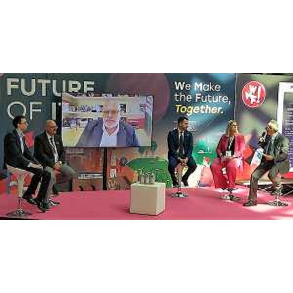 L'assessore regionale al Patrimonio e sistemi informativi al We Make Future (Wmf), il più grande festival sull'innovazione digitale e sociale tenutosi a Rimini. - L'assessore regionale al Patrimonio e sistemi informativi al We Make Future (Wmf), il più grande festival sull'innovazione digitale e sociale tenutosi a Rimini. 