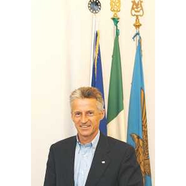 Riccardo Illy (Presidente Friuli Venezia Giulia) nella sede della Regione a Trieste. (Trieste 18/06/03)