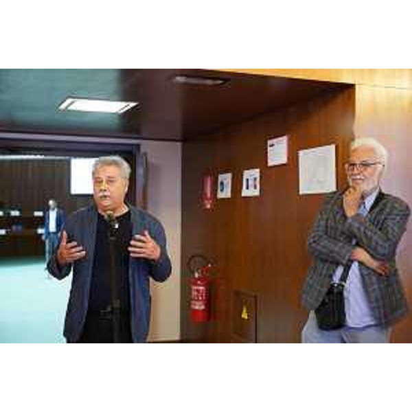 Il critico d'arte Boris Brollo e Cesare Serafino - Il critico d'arte Boris Brollo e Cesare Serafino