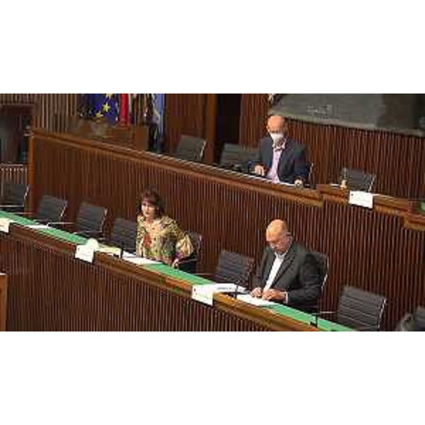 L'assessore regionale al Lavoro, Alessia Rosolen, e il presidente del Comitato di controllo, Roberto Cosolini - L'assessore regionale al Lavoro, Alessia Rosolen, e il presidente del Comitato di controllo, Roberto Cosolini