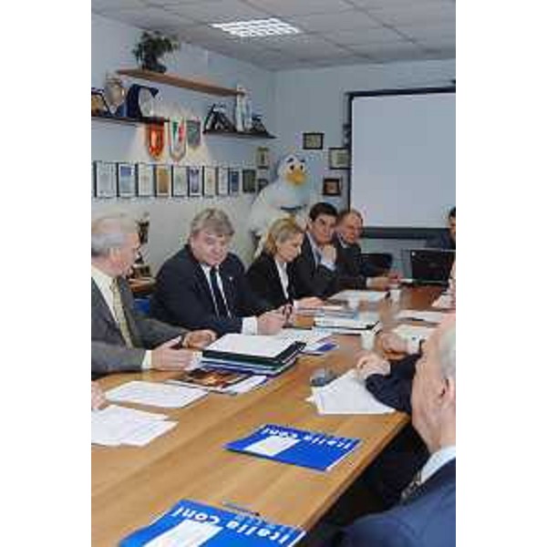 L'Assessore regionale allo Sport Elio De Anna incontra la Giunta regionale del Coni presieduta da Emilio Felluga e i quattro presidenti provinciali, presso la sede del Coni a Trieste. (Trieste 20/05/08)