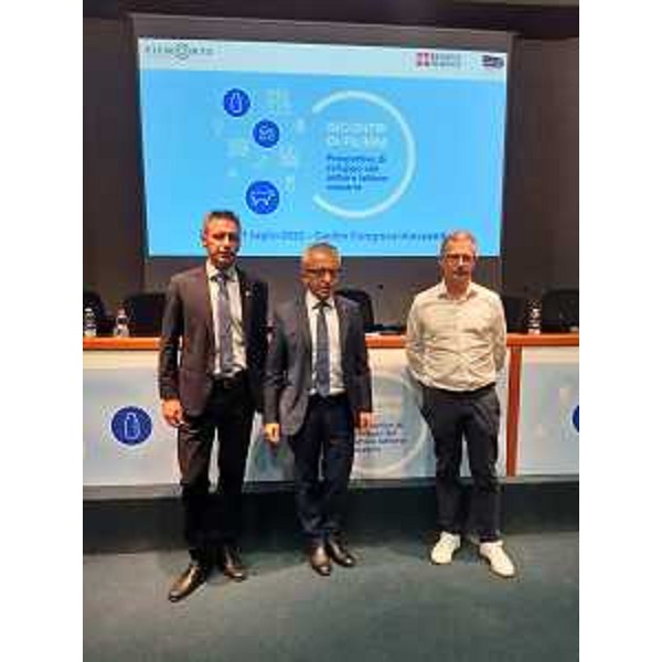 L'assessore Zannier ad Alessandria al convegno dedicato alle prospettive future del settore lattiero caseario - L'assessore Zannier ad Alessandria al convegno dedicato alle prospettive future del settore lattiero caseario
