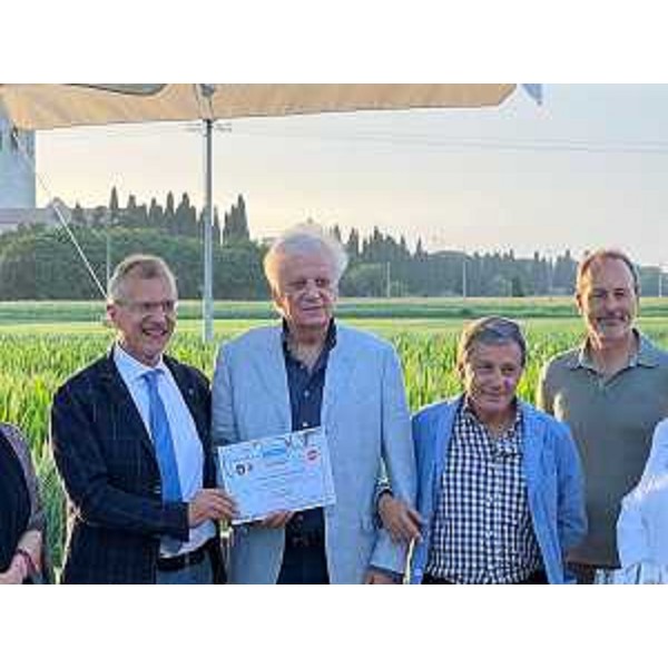 Un altro momento delle premiazioni di giovedì sera ad Aquileia - Un altro momento delle premiazioni di giovedì sera ad Aquileia