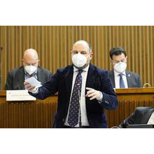 Il capogruppo del Pd, Diego Moretti - Il capogruppo del Pd, Diego Moretti