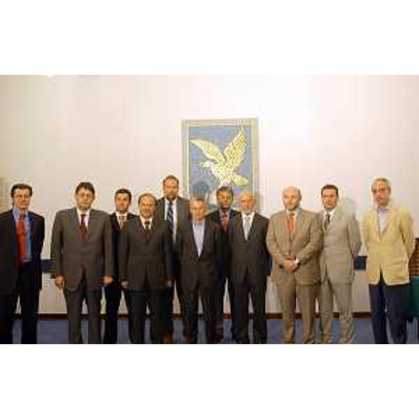 Da SX: Ezio Beltrame, Lodovico Sonego, Franco Iacop, Gianfranco Moretton, Roberto Cosolini, Riccardo Illy, Roberto Antonaz, Augusto Antonucci, Enrico Bertossi, Enzo Marsilio, Gianni Pecol Cominotto. (Sala Mosaico, via Carducci 6, Trieste - 24/06/03) 