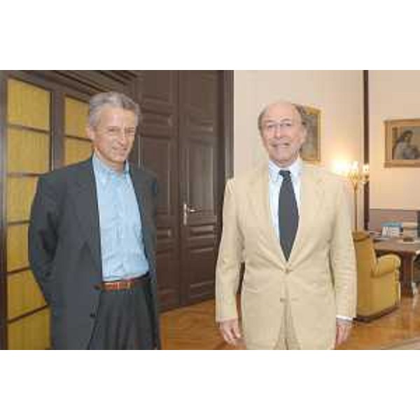 Riccardo Illy (Presidente Friuli Venezia Giulia) con Paolo Dusi (Presidente Corte d'Appello Trieste) nel Tribunale di Trieste. (Trieste 24/06/03) 