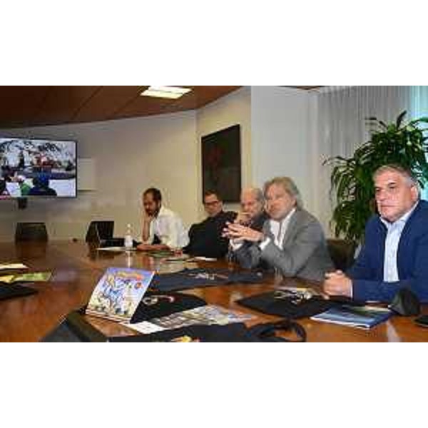 Lassessore regionale alle Attività produttive e turismo Sergio Emidio Bini in occasione della presentazione delle edizioni 2022 del No Borders Music Festival e di Ein Prositi Summer Edition - Lassessore regionale alle Attività produttive e turismo Sergio Emidio Bini in occasione della presentazione delle edizioni 2022 del No Borders Music Festival e di Ein Prositi Summer Edition