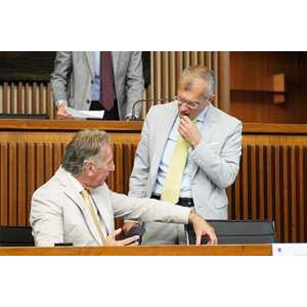 L'assessore Scoccimarro e il presidente del Consiglòio regionale Piero Mauro Zanin - L'assessore Scoccimarro e il presidente del Consiglòio regionale Piero Mauro Zanin 