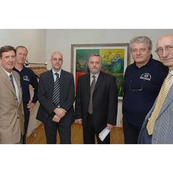 Vanni Lenna (Assessore regionale Protezione civile, Ambiente e Lavori pubblici) e Guglielmo Berlasso (Direttore Protezione civile FVG) alla presentazione dell'iniziativa per la mappatura del rischio sismico su 1200 scuole del FVG. (Udine 27/05/08)
