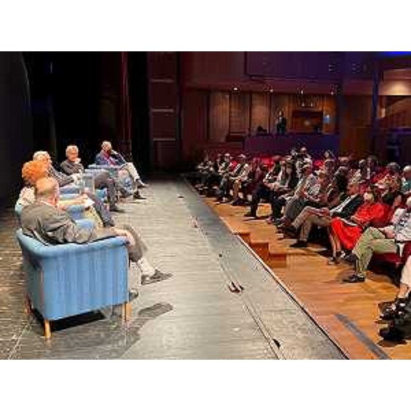 Il presidente del Cr Fvg, Piero Mauro Zanin, in prima fila al Teatro Nuovo Giovanni da Udine - Il presidente del Cr Fvg, Piero Mauro Zanin, in prima fila al Teatro Nuovo Giovanni da Udine