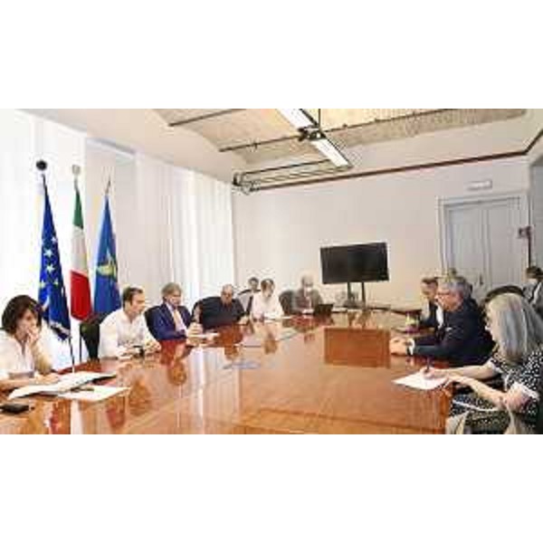 L'incontro del governatore Fedriga, assieme agli assessori Rosolen e Bini, con i vertici aziendali di Wartsila Italia - L'incontro del governatore Fedriga, assieme agli assessori Rosolen e Bini, con i vertici aziendali di Wartsila Italia