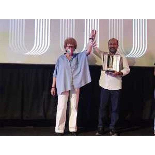 L'assessore regionale Tiziana Gibelli e il regista Asghar Farhadi al Kinemax - L'assessore regionale Tiziana Gibelli e il regista Asghar Farhadi al Kinemax 