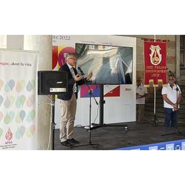 L'intervento della presidenza del Consiglio regionale alla donazione della nuova autoemoteca alla città di Udine - L'intervento della presidenza del Consiglio regionale alla donazione della nuova autoemoteca alla città di Udine