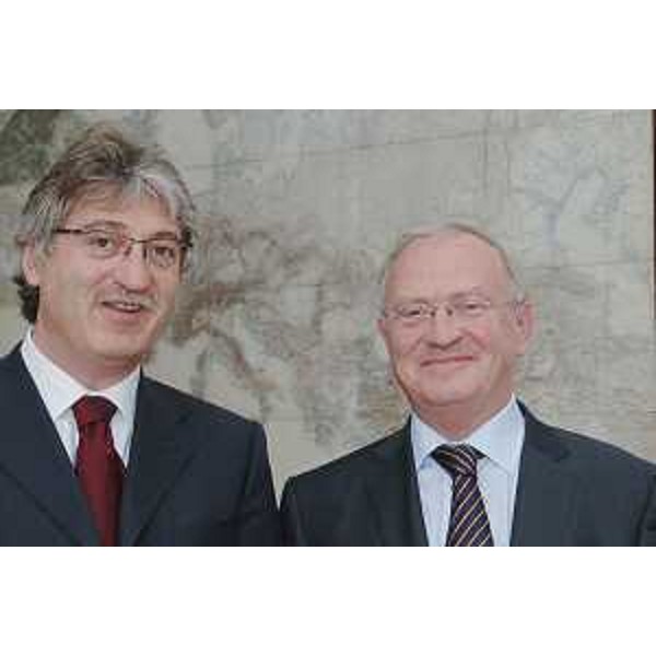 Renzo Tondo (Presidente Friuli Venezia Giulia) e Luc Van den Brande (Presidente Comitato Regioni d'Europa) nella sede della Regione a Trieste. (Trieste 06/06/08)