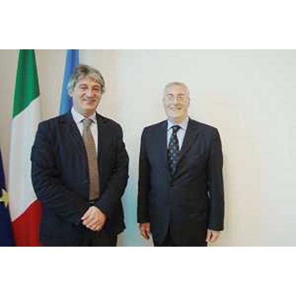 Renzo Tondo (Presidente Friuli Venezia Giulia) con Ivo Salemme (Prefetto Udine). (Udine 09/06/08)