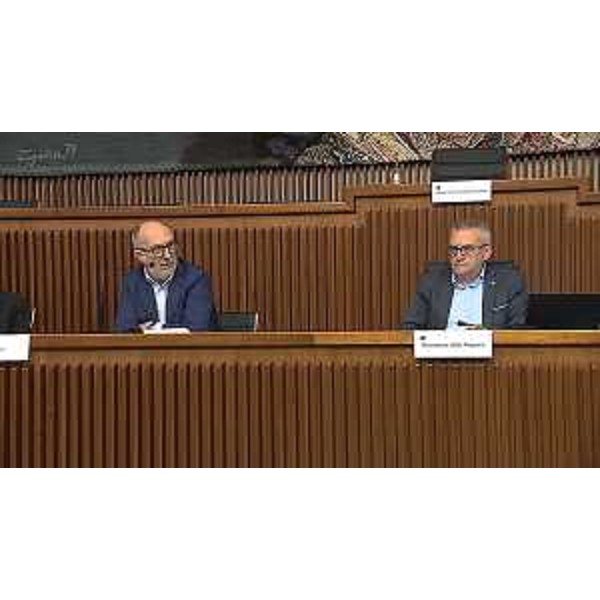 Il vicegovernatore Riccardo Riccardi insieme a Ivo Moras (Lega), presidente della III Commissione - Il vicegovernatore Riccardo Riccardi insieme a Ivo Moras (Lega), presidente della III Commissione