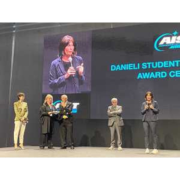 L'assessore regionale al Lavoro, formazione, istruzione, ricerca, università e famiglia, Alessia Rosolen, interviene a Buttrio alla cerimonia di consegna degli attestati di merito agli studenti del MITS - Buttrio, 28 settembre 2022 - L'assessore regionale al Lavoro, formazione, istruzione, ricerca, università e famiglia, Alessia Rosolen, interviene a Buttrio alla cerimonia di consegna degli attestati di merito agli studenti del MITS - Buttrio, 28 settembre 2022