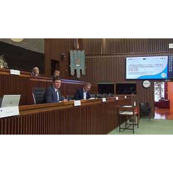 Il presidente Alberto Budai (Lega) e l'assessore Stefano Zannier durante l'illustrazione delle priorità agricole regionali - Il presidente Alberto Budai (Lega) e l'assessore Stefano Zannier durante l'illustrazione delle priorità agricole regionali