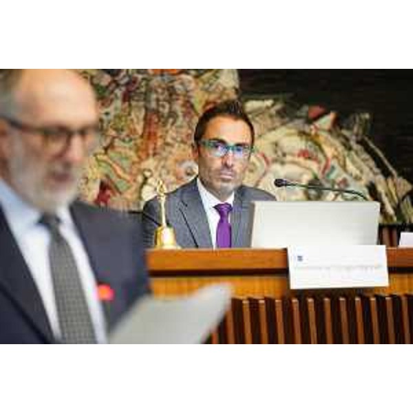 Il vicegovernatore Fvg, Riccardo Riccardi, interviene mentre il viceprsidente del Cr Fvg, Stefano Mazzolini, presiede i lavori d'Aula - Il vicegovernatore Fvg, Riccardo Riccardi, interviene mentre il viceprsidente del Cr Fvg, Stefano Mazzolini, presiede i lavori d'Aula