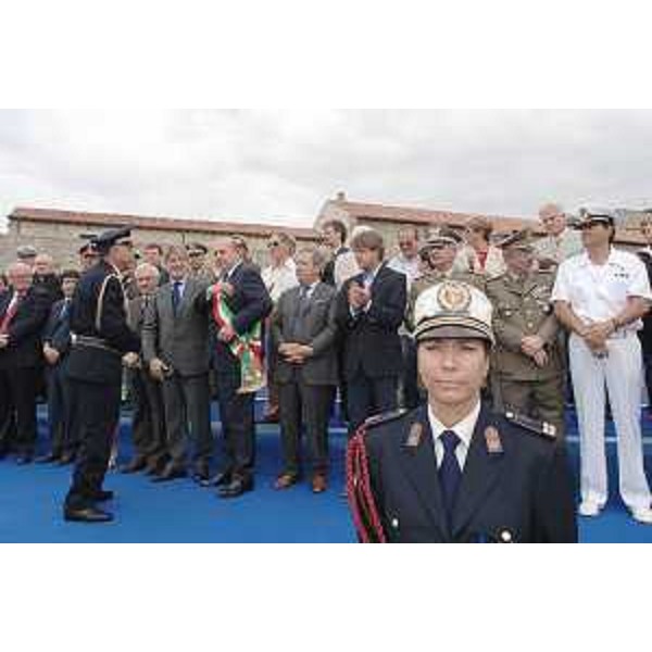 Renzo Tondo (Presidente Friuli Venezia Giulia) con Roberto Dipiazza (Sindaco Trieste) alla cerimonia per il 146° anniversario della nascita del Corpo della Polizia municipale di Trieste, nel Cortile delle Milizie del Castello di San Giusto. (Trieste 13/06/08)